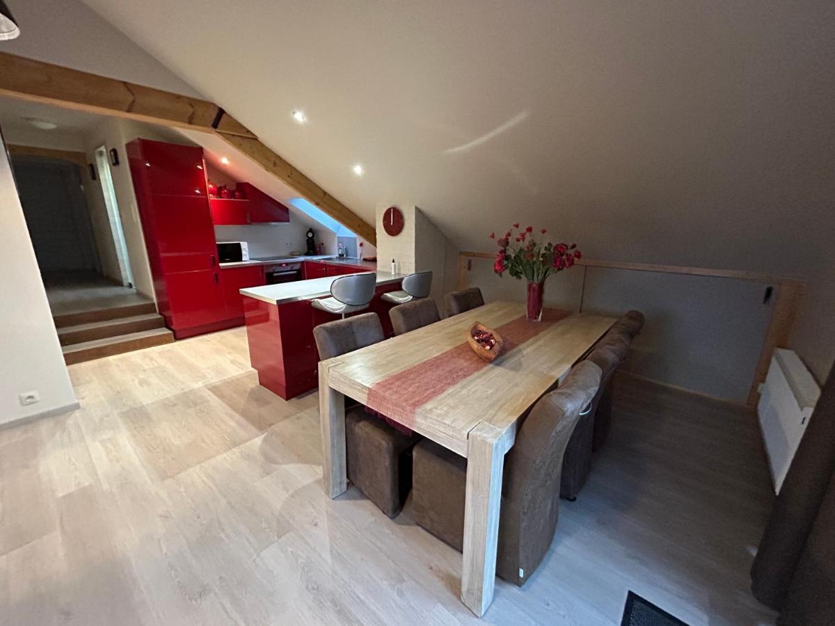 Race & Rooms Appartment Stavelot Bagian luar foto