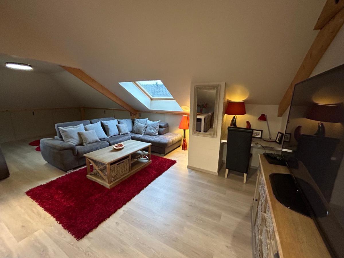 Race & Rooms Appartment Stavelot Bagian luar foto