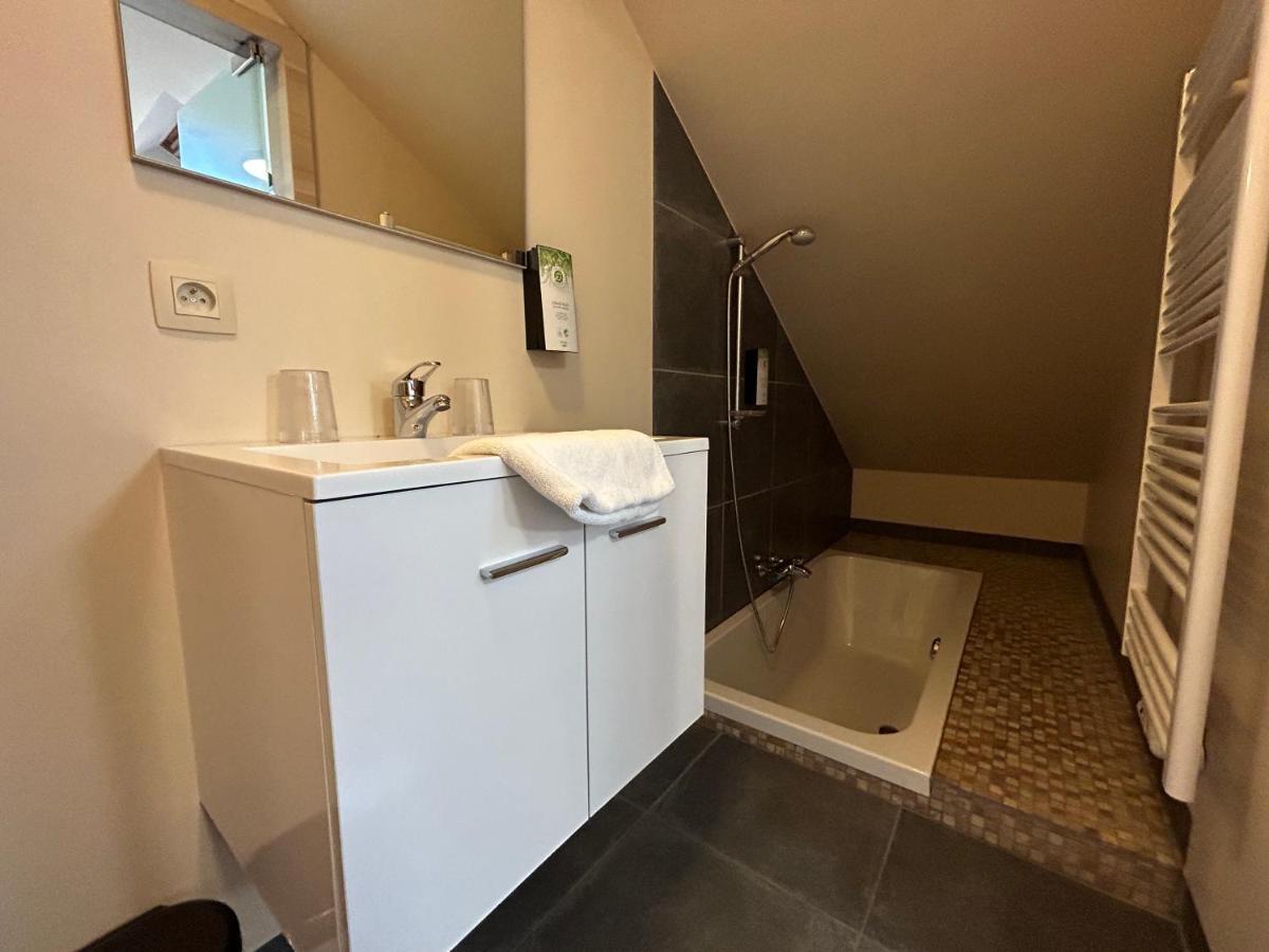 Race & Rooms Appartment Stavelot Bagian luar foto