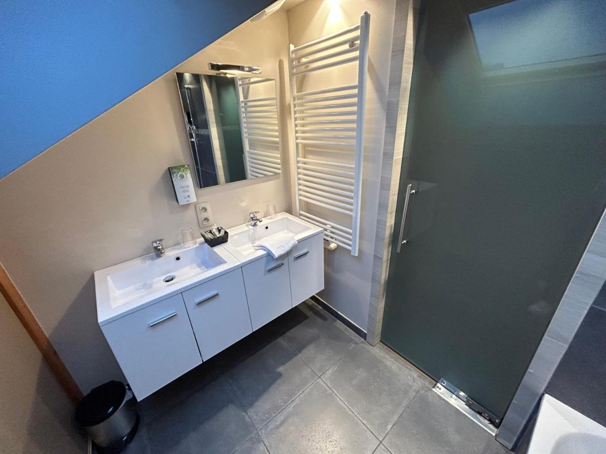 Race & Rooms Appartment Stavelot Bagian luar foto